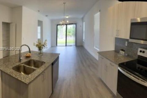 Villa ou maison à louer à Ave Maria, Floride: 3 chambres, 126.9 m2 № 1999344 - photo 2