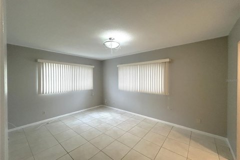 Condominio en alquiler en Tampa, Florida, 2 dormitorios, 87.14 m2 № 1918186 - foto 10