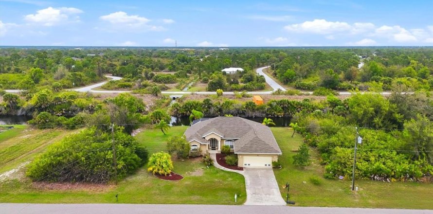 Villa ou maison à Rotonda, Floride 3 chambres, 193.89 m2 № 2142911