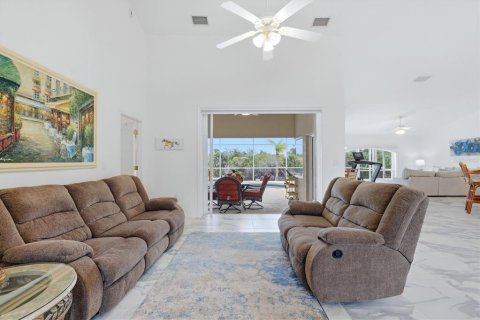 Villa ou maison à vendre à Rotonda, Floride: 3 chambres, 193.89 m2 № 2142911 - photo 5