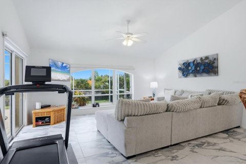 Villa ou maison à vendre à Rotonda, Floride: 3 chambres, 193.89 m2 № 2142911 - photo 17