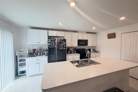 Villa ou maison à vendre à Hastings, Floride: 4 chambres, 171.4 m2 № 2422832 - photo 4