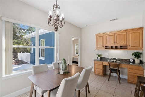 House in Deltona, Florida 4 bedrooms, 254.55 sq.m. № 2114990 - photo 27