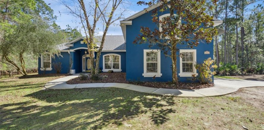 House in Deltona, Florida 4 bedrooms, 254.55 sq.m. № 2114990