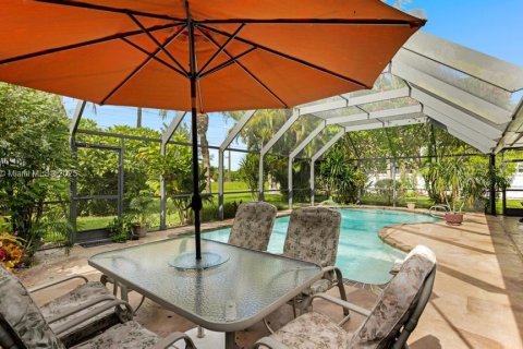 Casa en venta en Miami, Florida, 4 dormitorios, 180.97 m2 № 1842481 - foto 12