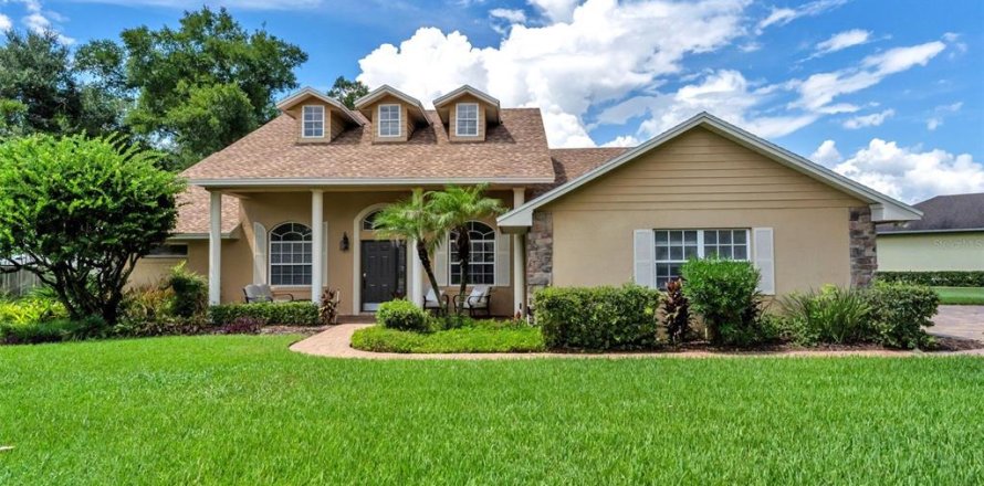 Casa en Lakeland, Florida 4 dormitorios, 223.43 m2 № 2348244