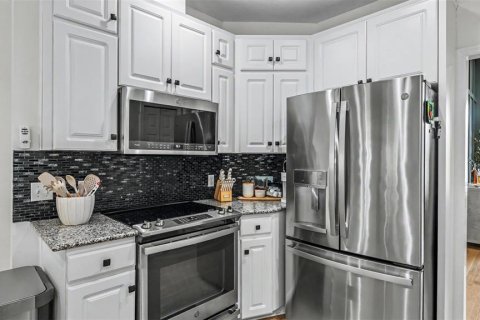 Casa en venta en Lakeland, Florida, 4 dormitorios, 223.43 m2 № 2348244 - foto 19