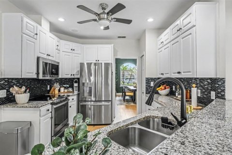 Casa en venta en Lakeland, Florida, 4 dormitorios, 223.43 m2 № 2348244 - foto 7