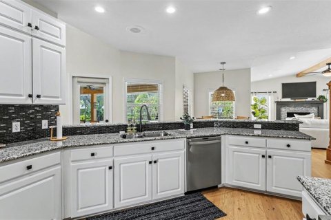 Casa en venta en Lakeland, Florida, 4 dormitorios, 223.43 m2 № 2348244 - foto 18