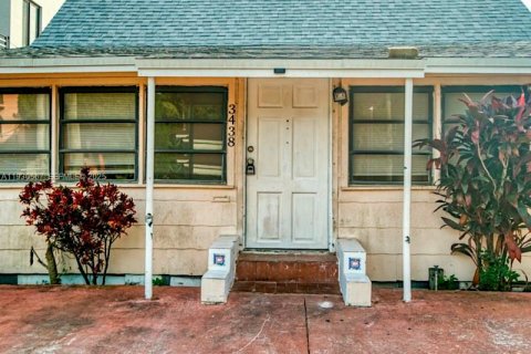 Casa en Miami, Florida 3 dormitorios, 287.53 m2 № 1990427