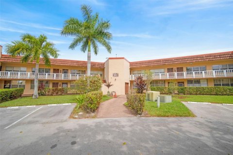 Condo in Sunrise, Florida, 1 bedroom  № 2034128