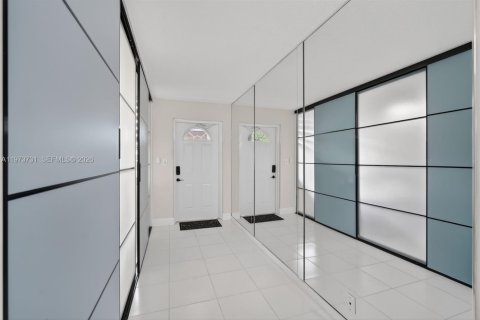 Condo in Sunrise, Florida, 1 bedroom  № 2034128 - photo 3