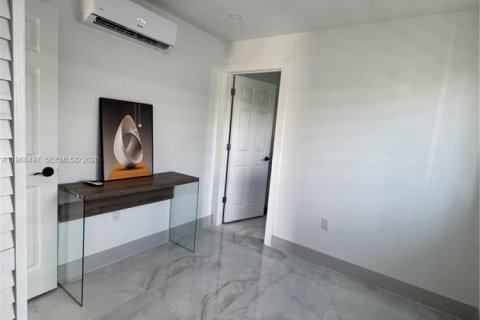 Appartement à louer à Miramar, Floride: 1 chambre, 118.73 m2 № 2031587 - photo 11