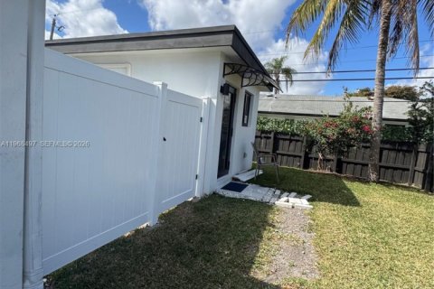 Appartement à louer à Miramar, Floride: 1 chambre, 118.73 m2 № 2031587 - photo 9