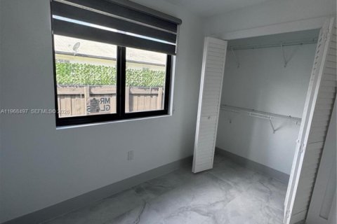 Appartement à louer à Miramar, Floride: 1 chambre, 118.73 m2 № 2031587 - photo 15