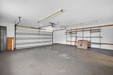 Casa en venta en Cape Coral, Florida, 3 dormitorios, 161.65 m2 № 1997738 - foto 17