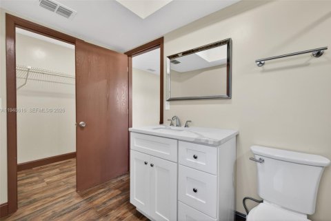 Casa en venta en Cape Coral, Florida, 3 dormitorios, 161.65 m2 № 1997738 - foto 26