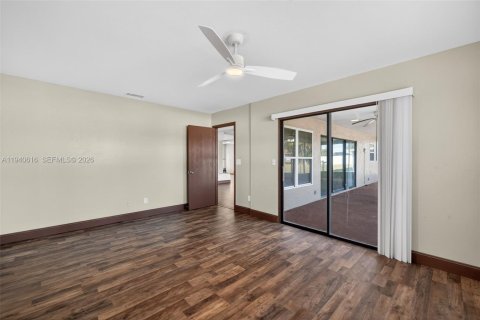 Casa en venta en Cape Coral, Florida, 3 dormitorios, 161.65 m2 № 1997738 - foto 24