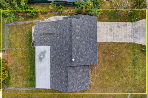 Casa en venta en Cape Coral, Florida, 3 dormitorios, 161.65 m2 № 1997738 - foto 8