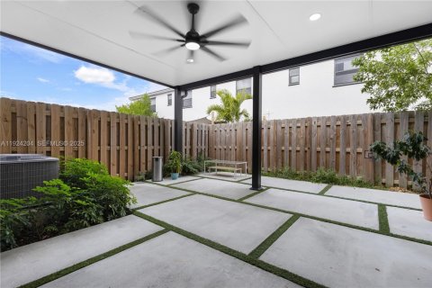 Adosado en venta en Homestead, Florida, 3 dormitorios, 149.76 m2 № 1982416 - foto 25