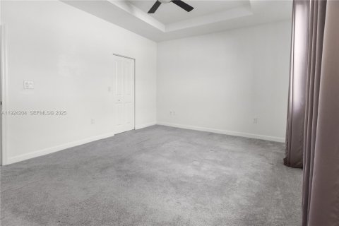 Adosado en venta en Homestead, Florida, 3 dormitorios, 149.76 m2 № 1982416 - foto 15