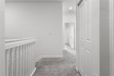Adosado en venta en Homestead, Florida, 3 dormitorios, 149.76 m2 № 1982416 - foto 12