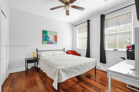 Купить виллу или дом в Дорал, Флорида 4 спальни, 278.34м2, № 2046354 - фото 22