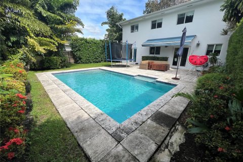 Adosado en alquiler en Pinecrest, Florida, 4 dormitorios, 204.38 m2 № 1975497 - foto 24