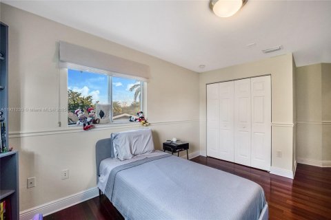 Adosado en alquiler en Pinecrest, Florida, 4 dormitorios, 204.38 m2 № 1975497 - foto 17