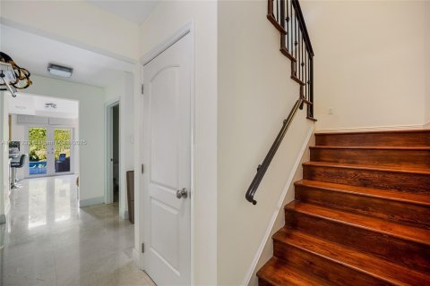 Adosado en alquiler en Pinecrest, Florida, 4 dormitorios, 204.38 m2 № 1975497 - foto 11