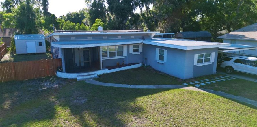 Villa ou maison à Winter Haven, Floride 3 chambres, 130.81 m2 № 2166055