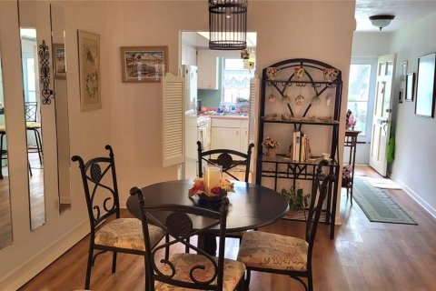 House in Clearwater, Florida 1 bedroom, 66.52 sq.m. № 2104448 - photo 5