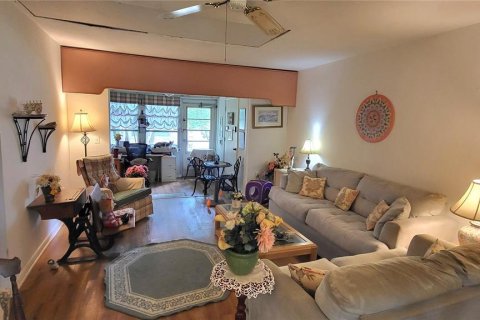 House in Clearwater, Florida 1 bedroom, 66.52 sq.m. № 2104448 - photo 9