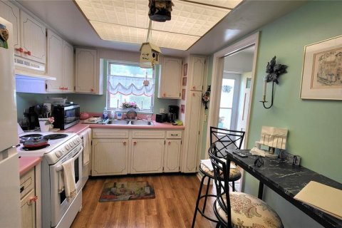 House in Clearwater, Florida 1 bedroom, 66.52 sq.m. № 2104448 - photo 3