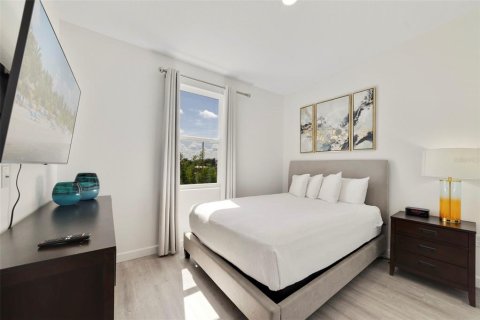 Adosado en venta en Davenport, Florida, 4 dormitorios, 155.24 m2 № 2298223 - foto 14