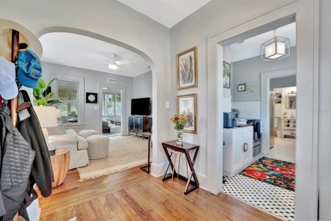 Commercial property in Saint Petersburg, Florida 4 bedrooms, 235.23 sq.m. № 1524552 - photo 29