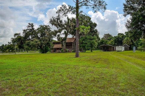 Villa ou maison à vendre à Dade City, Floride: 2 chambres, 132.66 m2 № 2273063 - photo 2