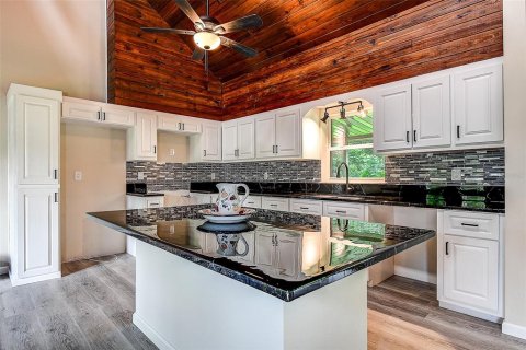 Villa ou maison à vendre à Dade City, Floride: 2 chambres, 132.66 m2 № 2273063 - photo 6