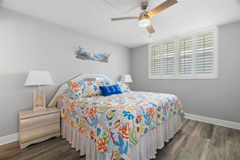 Copropriété à vendre à Madeira Beach, Floride: 2 chambres, 102.19 m2 № 1526363 - photo 24