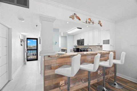 Copropriété à vendre à Madeira Beach, Floride: 2 chambres, 102.19 m2 № 1526363 - photo 15