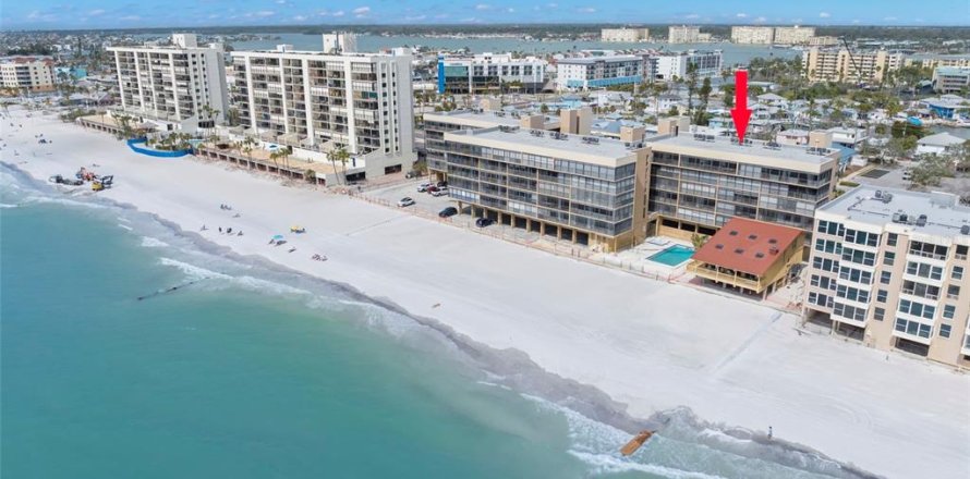 Condo à Madeira Beach, Floride, 2 chambres  № 1526363