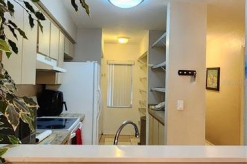 Townhouse in Gainesville, Florida 3 bedrooms, 124.86 sq.m. № 2206772 - photo 10