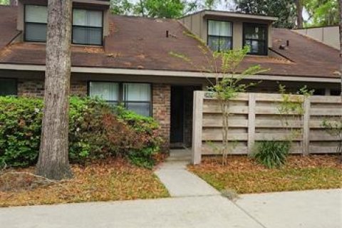 Townhouse in Gainesville, Florida 3 bedrooms, 124.86 sq.m. № 2206772