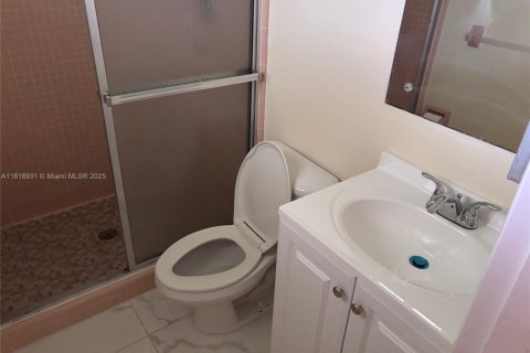 House in Lehigh Acres, Florida 2 bedrooms № 1770725 - photo 17