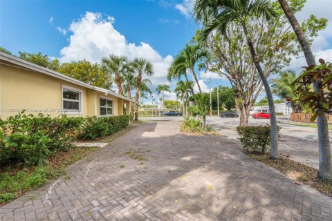 Купить виллу или дом в Майами, Флорида 4 спальни, 124.86м2, № 1954599 - фото 4