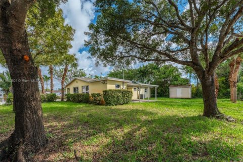 Купить виллу или дом в Майами, Флорида 4 спальни, 124.86м2, № 1954599 - фото 7