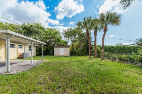 Купить виллу или дом в Майами, Флорида 4 спальни, 124.86м2, № 1954599 - фото 9