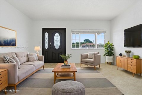 Villa ou maison à vendre à Hialeah, Floride: 3 chambres № 1947461 - photo 28