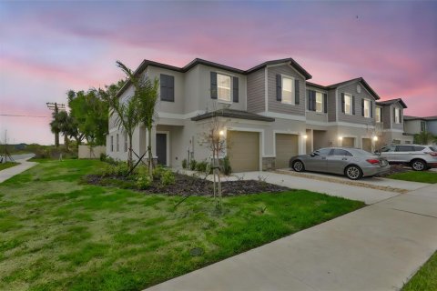 Townhouse in Ruskin, Florida 2 bedrooms, 143.07 sq.m. № 2122778