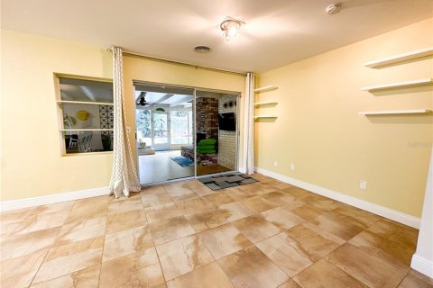 Villa ou maison à vendre à Saint Petersburg, Floride: 3 chambres, 178 m2 № 1903008 - photo 8